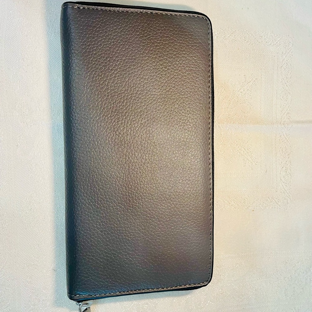 Calvin Klein Genuine Leather RFID Zip Around Wallet – Gray/Black - Picture 3 of 8